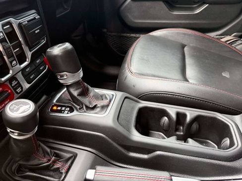 Used 2021 Jeep Wrangler Unlimited Rubicon w/ Uconnect 4C Nav & Sound Group AWD/4WD image 31
