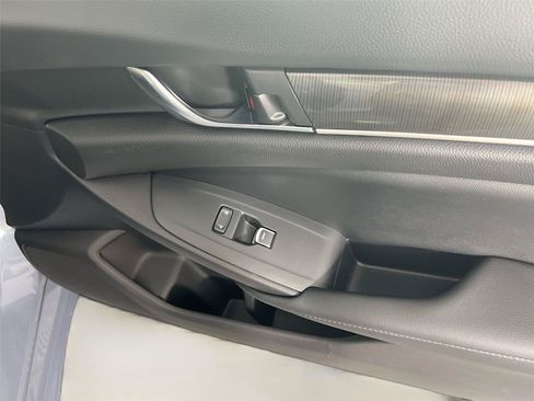 Used 2022 Honda Accord Sport image 29