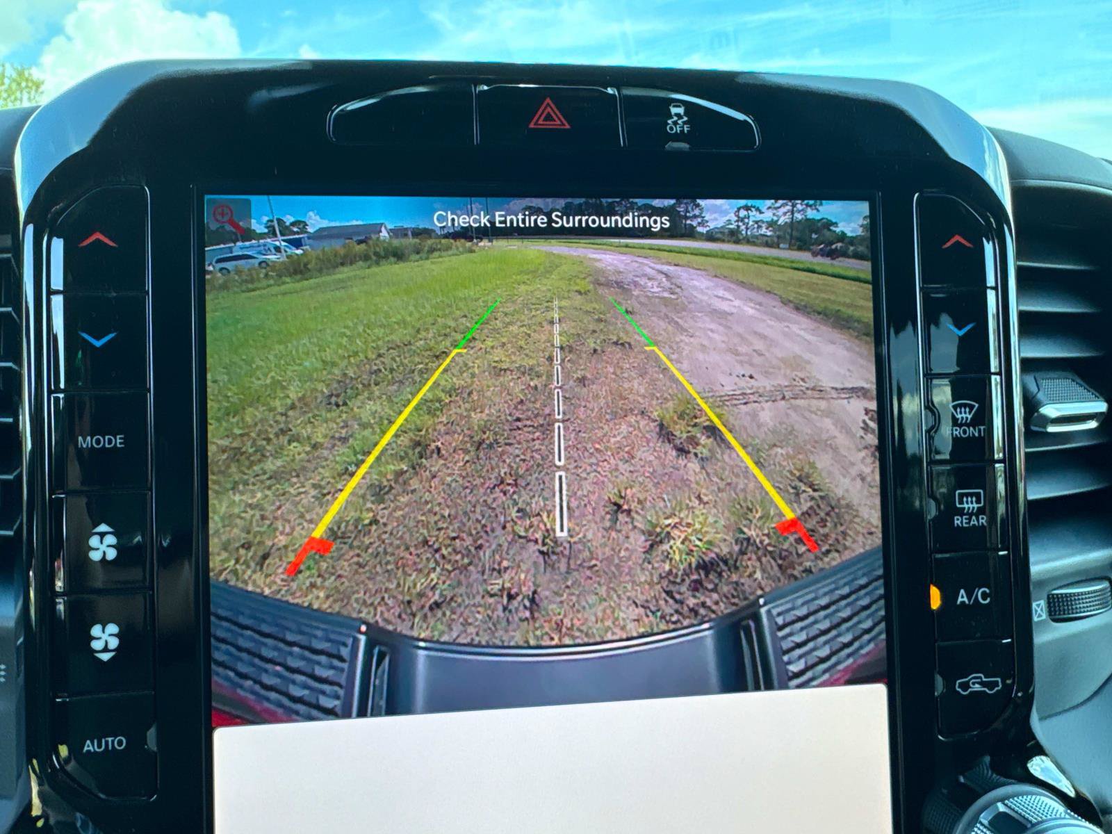 New 2026 RAM 3500 Tradesman AWD/4WD image 21