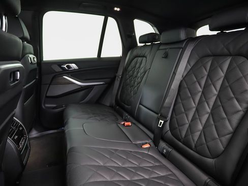 New 2026 BMW X5 xDrive50e image 22