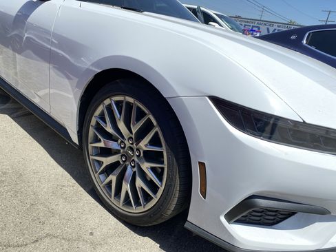 Used 2025 Ford Mustang Premium RWD image 22