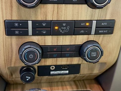 Used 2011 Ford F150 Lariat w/ Lariat Chrome Pkg AWD/4WD image 18