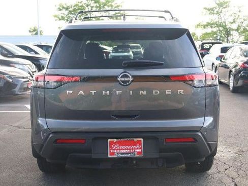 Certified 2025 Nissan Pathfinder SV w/ SV Premium Package FWD image 6