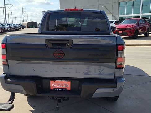 Used 2025 Nissan Frontier PRO-4X AWD/4WD image 7
