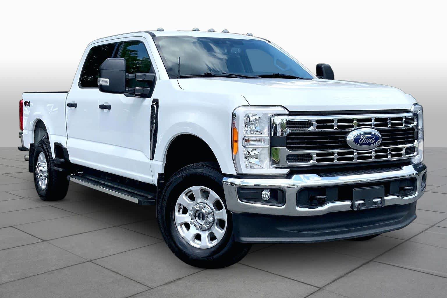 Used 2023 Ford F250 XLT w/ Snow Plow Prep Package AWD/4WD image 3