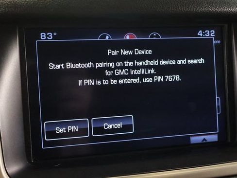 Used 2015 GMC Yukon Denali w/ Open Road Package RWD image 25