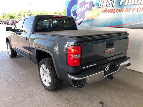 Used 2017 GMC Sierra 1500 SLE w/ SLE Value Package AWD/4WD image 6