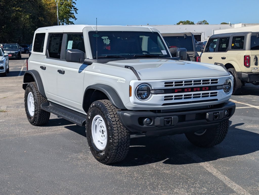 New 2026 Ford Bronco Heritage Edition AWD/4WD image 2