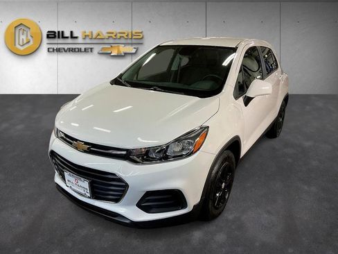 Used 2020 Chevrolet Trax LS w/ Tint and Cruise Package image 1
