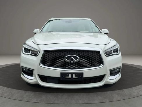 Used 2019 INFINITI QX60 Luxe w/ Essential Package AWD/4WD image 2