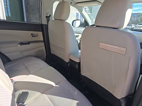 Used 2018 Mitsubishi Outlander Sport ES image 27