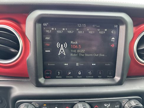 Used 2019 Jeep Wrangler Unlimited Rubicon image 35