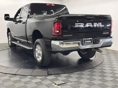 Used 2025 RAM 2500 Big Horn AWD/4WD image 12