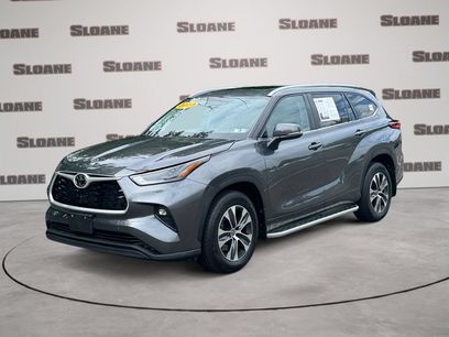 Used 2023 Toyota Highlander XLE