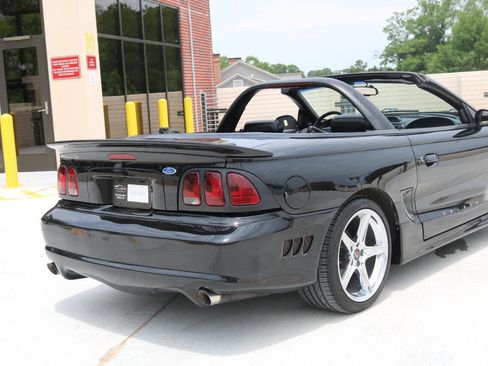Used 1997 Ford Mustang GT RWD image 33