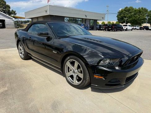 Used 2013 Ford Mustang GT Premium w/ Security Pkg RWD image 4
