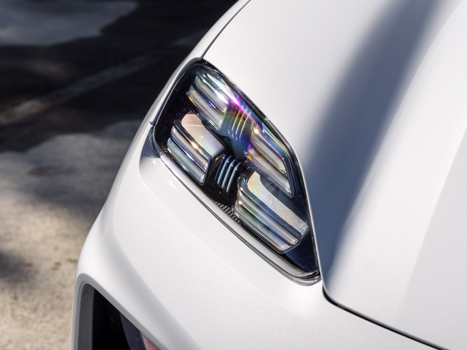 Certified 2025 Porsche Macan Electric RWD image 14