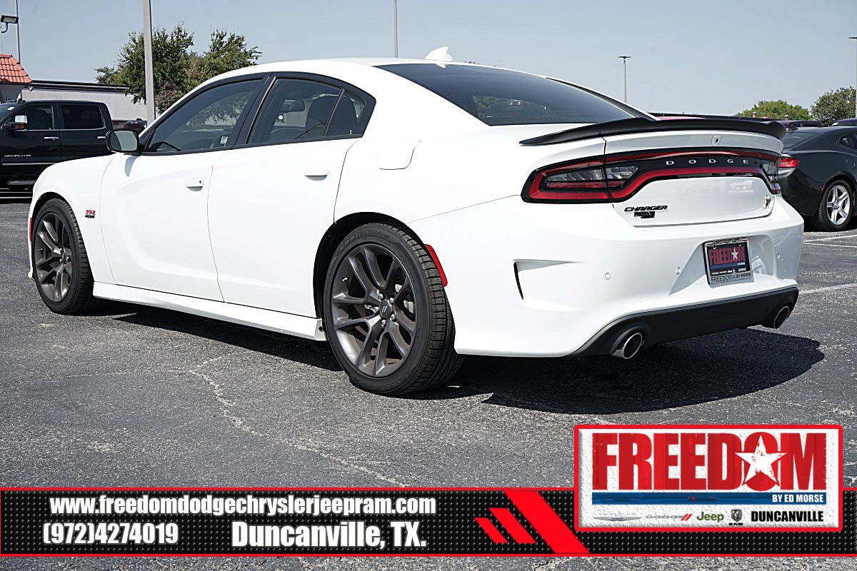New 2023 Dodge Charger Scat Pack w/ Harman/Kardon Audio Group RWD image 3