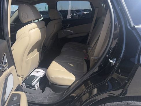 Used 2024 Acura RDX SH-AWD w/ Advance Package image 6