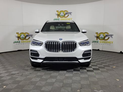Certified 2022 BMW X5 xDrive45e w/ Executive Package image 2
