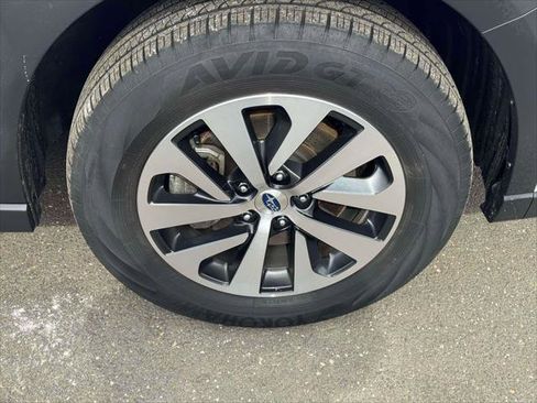 Used 2024 Subaru Outback 2.5i image 9