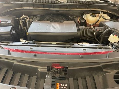 Used 2025 Chevrolet Tahoe LS RWD image 31