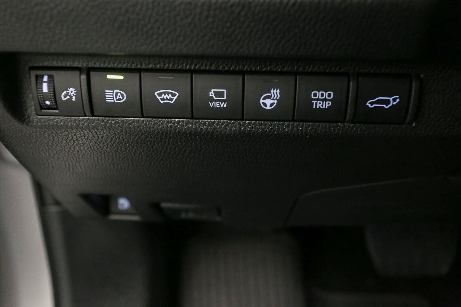 Used 2023 Toyota RAV4 XSE AWD/4WD image 43