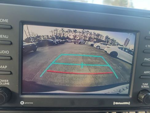 Used 2022 Toyota RAV4 XLE Premium image 24