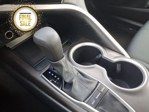 Used 2023 Toyota Camry LE image 19