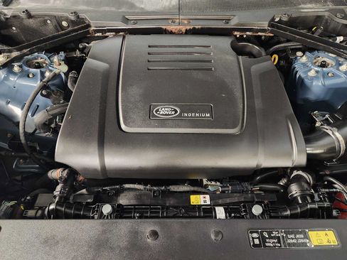Used 2023 Land Rover Defender 110 S AWD/4WD image 32