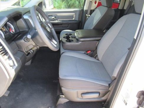 Used 2024 RAM 1500 Classic SLT image 16