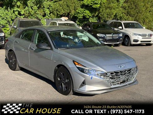 Used 2023 Hyundai Elantra SEL FWD image 5