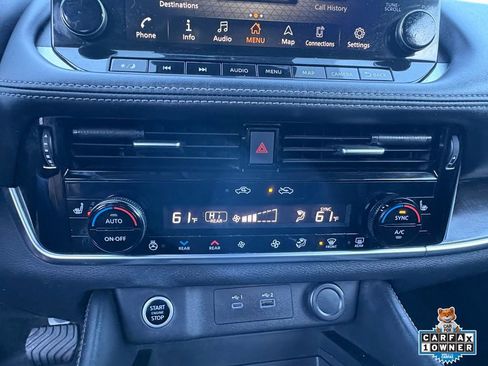 Used 2021 Nissan Rogue SL w/ Premium Package image 18