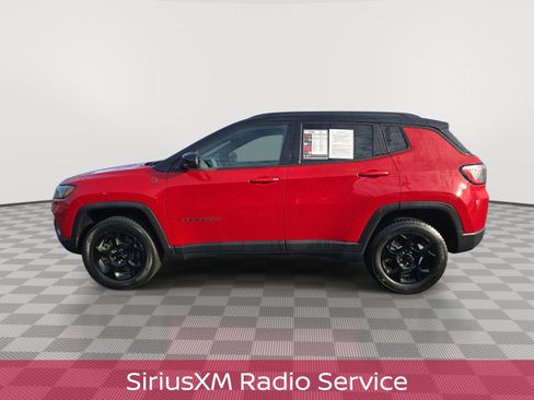 Used 2024 Jeep Compass Trailhawk image 5