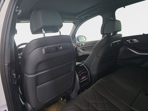 New 2026 BMW X5 xDrive40i w/ Climate Comfort Package AWD/4WD image 11