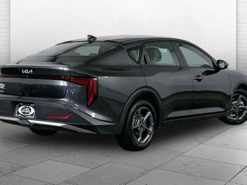Used 2025 Kia K4 FWD image 13