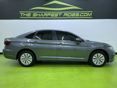 Used 2019 Volkswagen Jetta S image 11