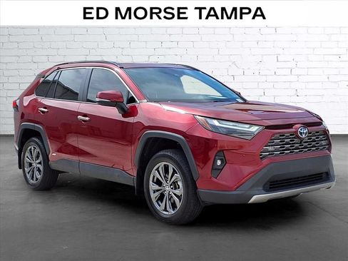 Used 2022 Toyota RAV4 Limited AWD/4WD image 5