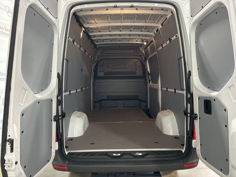 New 2025 Mercedes-Benz Sprinter 2500 image 7