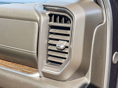 Used 2024 GMC Sierra 1500 SLE image 36