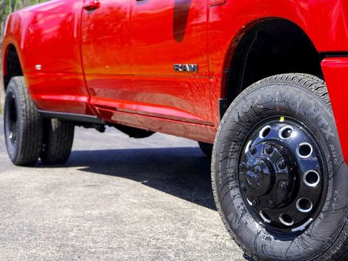 New 2026 RAM 3500 Laramie AWD/4WD image 3