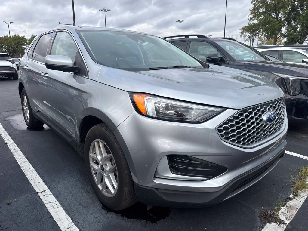 Used 2024 Ford Edge SEL AWD/4WD image 2