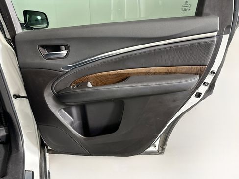 Used 2020 Acura MDX FWD w/ Technology Package image 32