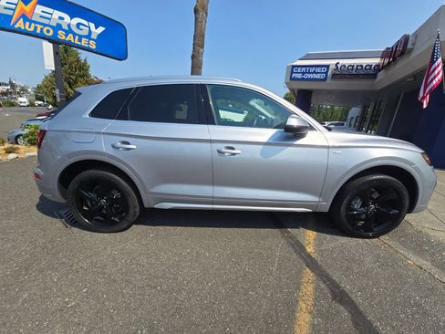 Used 2023 Audi Q5 2.0T Premium Plus w/ Premium Plus Package AWD/4WD image 8