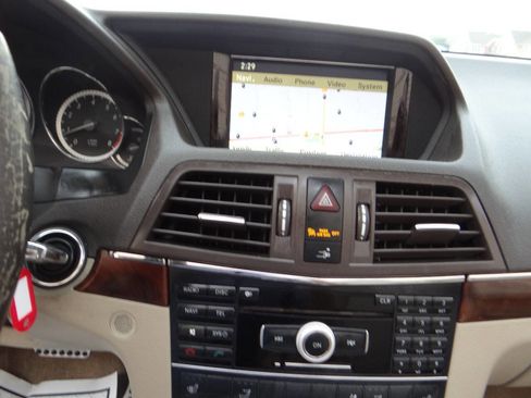 Used 2011 Mercedes-Benz E 350 Cabriolet w/ Premium 1 Pkg image 15