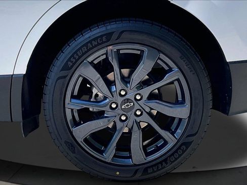 Used 2024 Chevrolet Equinox RS FWD image 33
