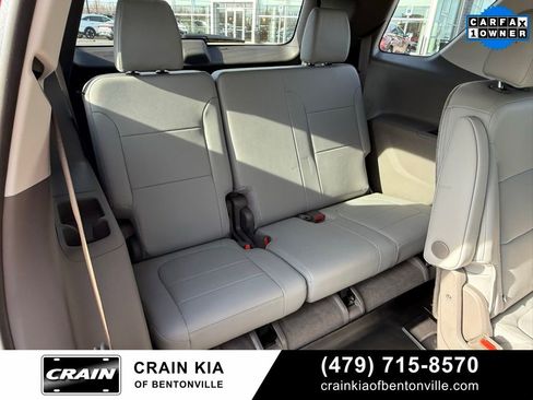 Used 2021 Chevrolet Traverse Premier image 32