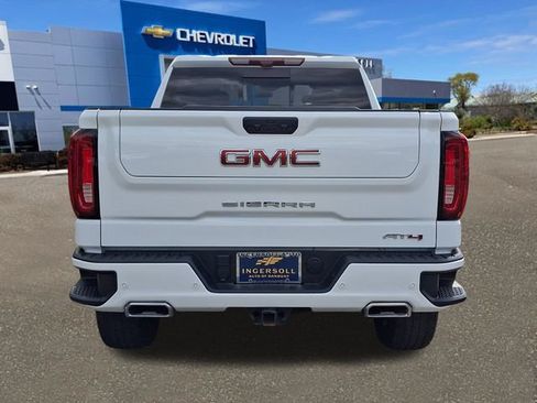 Used 2024 GMC Sierra 1500 AT4 w/ Technology Package AWD/4WD image 26