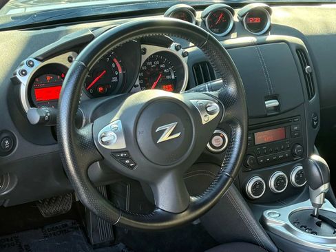 Used 2020 Nissan 370Z Touring w/ Aerodynamics Package image 11