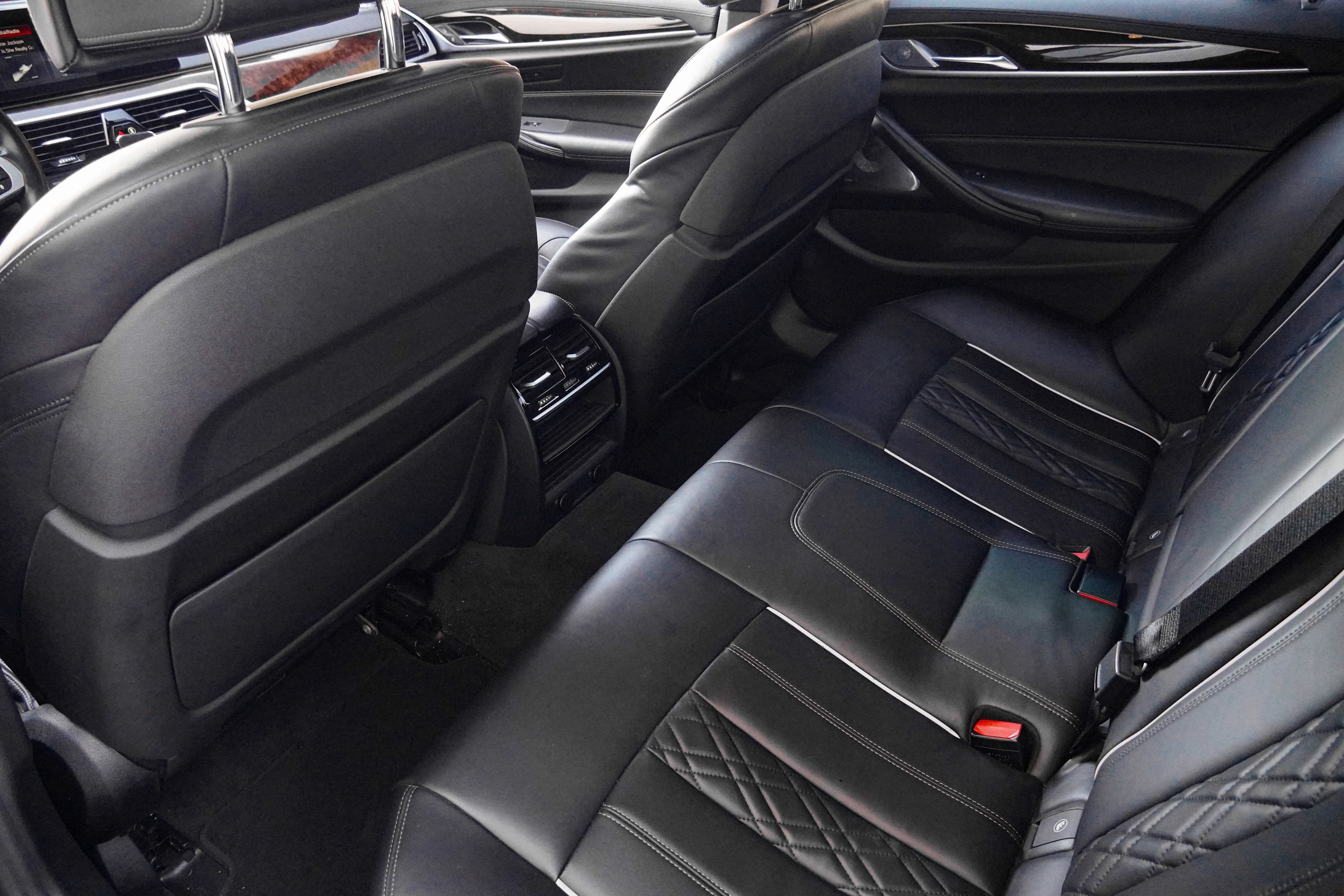 Used 2017 BMW 540i RWD image 36